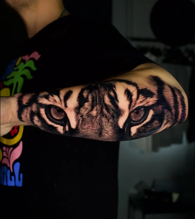 Black & Grey Tattoo 11
